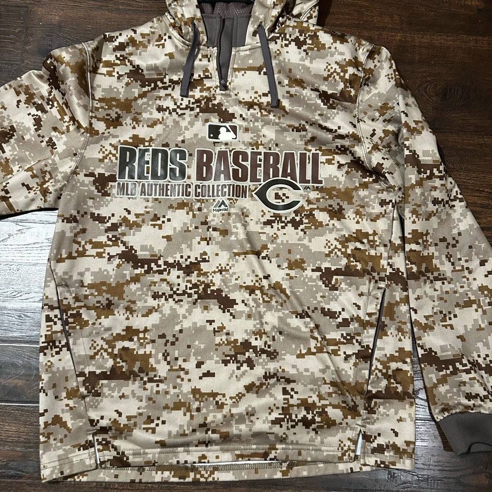 Reds Baseball Hooded Sweatshirt.